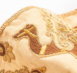 Stuha vyšívaná orientální vzor s velbloudy