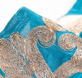 Stuha vyšívaná šantung rexový květinový vzor