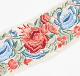 Vyšívaná stuha šantung širší růže vínové