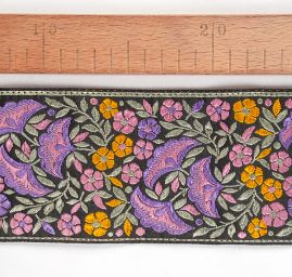 Stuha vyšívaná 9 cm květy fialové/růžové