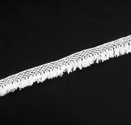 Krajka bavlněná geometrický vzor třásně