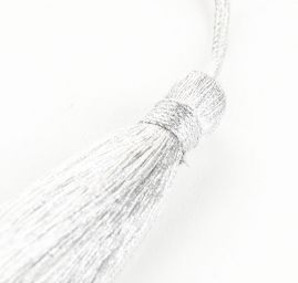 Střapec textilní ozdobný stříbrný 