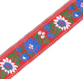 Stuha krojová vyšívaná 3,5cm bílý/modrý květ červená