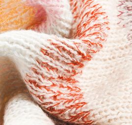 Šála pletená MarLen s barevnými pruhy