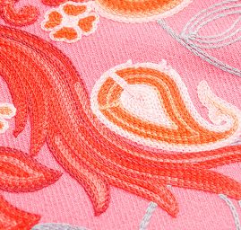 Šála pléd malinová s květinovou  šedou výšivkou