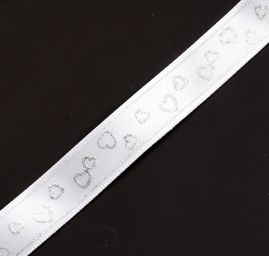 Atlasová stuha bílá stříbrná srdíčka 15mm