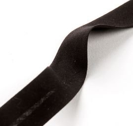 Šikmý proužek bavlna směs zažehlený 2cm černý