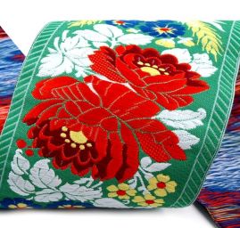 Stuha krojová vyšívaná zelená 7cm