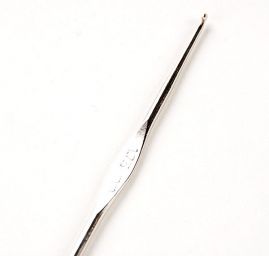 Kovový háček PONY vel. 1,75 mm