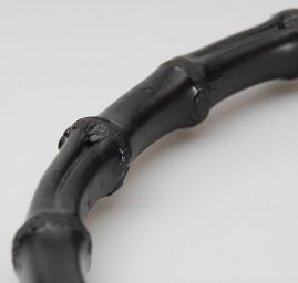 Ucho na tašky bambus polkruh čierna