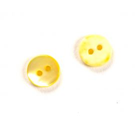 Knoflík perleťový dvoudírkový žlutozelený