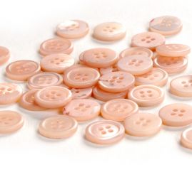 Knoflík perleťový čtyřdírkový pastel růžový