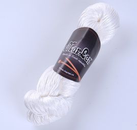 Viskozová pletací příze mat bílá