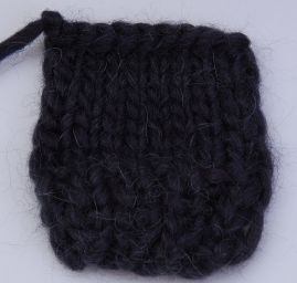 Efektní silnější příze Marlen "robusta" tmavě modrá