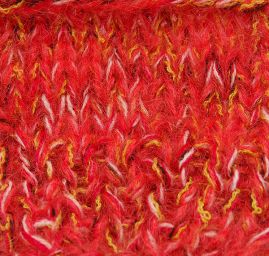 Moherová pletací příze Marlen červený melír