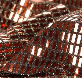 Úplet s flitry ve tvaru obdelníků