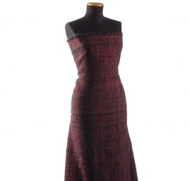 Ručně tkaná látka červenočerný melír