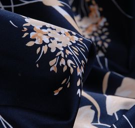 Viskozová letní látka květinový motiv černá/oříšková