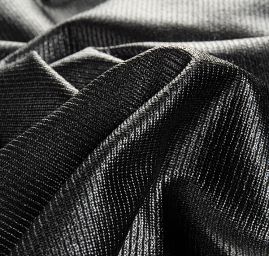 Pletenina s plastickým povrchem černá lesklá