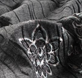 Tvíd plisé s výšivkou šedočerná/šedá mint