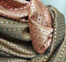 Brokát nepružný květy a proužky starorůžová