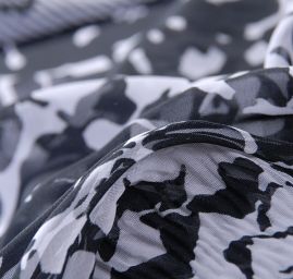 Šifon plisé černobílý