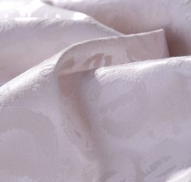 Pružná žakárová látka brokát smetanový