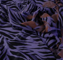 Šifon zvířecí motiv/květy fialovočerná