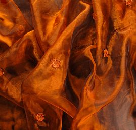 Organza růže skořicová