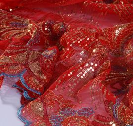 Bordurová krajka červená