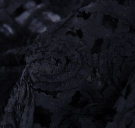 Efektní krajka stužkové aplikace černá