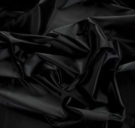 Satén pružný matný černé barvy šíře 125cm