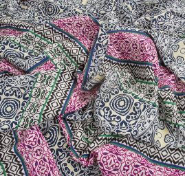 Viskozová šatová látka ornamentální vzor