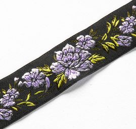 Stuha vyšívaná kvety čierna / fialová