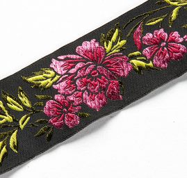 Stuha vyšívaná kvety čierna / ružová široká