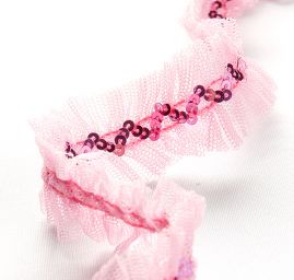 Dekoračné prámik s volánikmi ružový