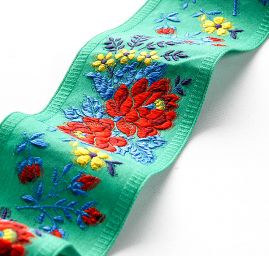 Folklorní stuha zelená s květinovým vzorem 5cm