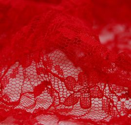 Krajka malinově červená