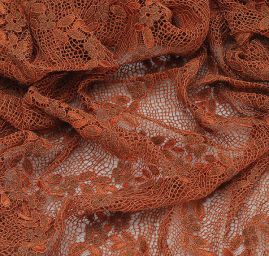 Efektní krajka s výšivkou měděné barvy