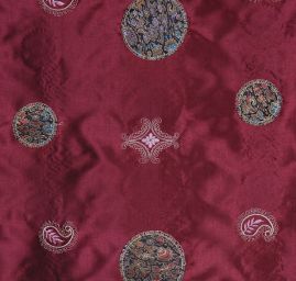Vyšívaný taft v marockém stylu vínový