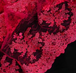 Krajka na vzorovém tylu květy starorůžová/fuchsiová