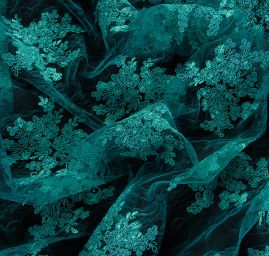 Krajka na vzorovém tylu květy smaragdově zelená