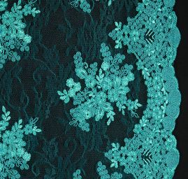 Krajka na vzorovém tylu květy smaragdově zelená