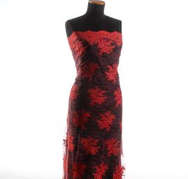 Krajka na vzorovém tylu květy malinovorůžová