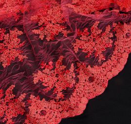 Krajka na vzorovém tylu květy malinovorůžová