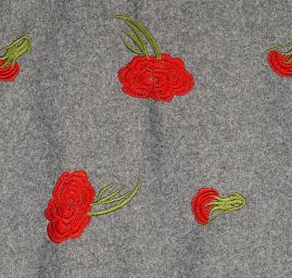 Flauš s výšivkou růží šedý