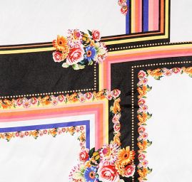 Atlas šátkový motiv bílý velký