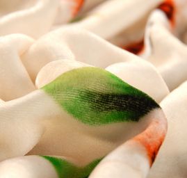 Hedvábný samet smetanová