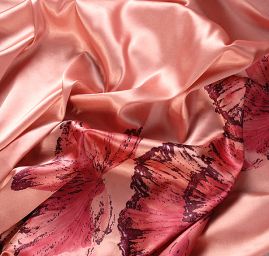 Atlas motiv velkých květů růžová II.jakost