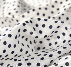 Viskozová látka malý černý puntík/bílý podklad